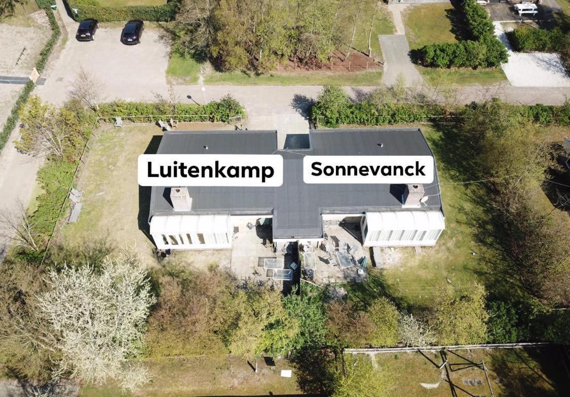 Sonnevanck Ameland Ballum Bagian luar foto