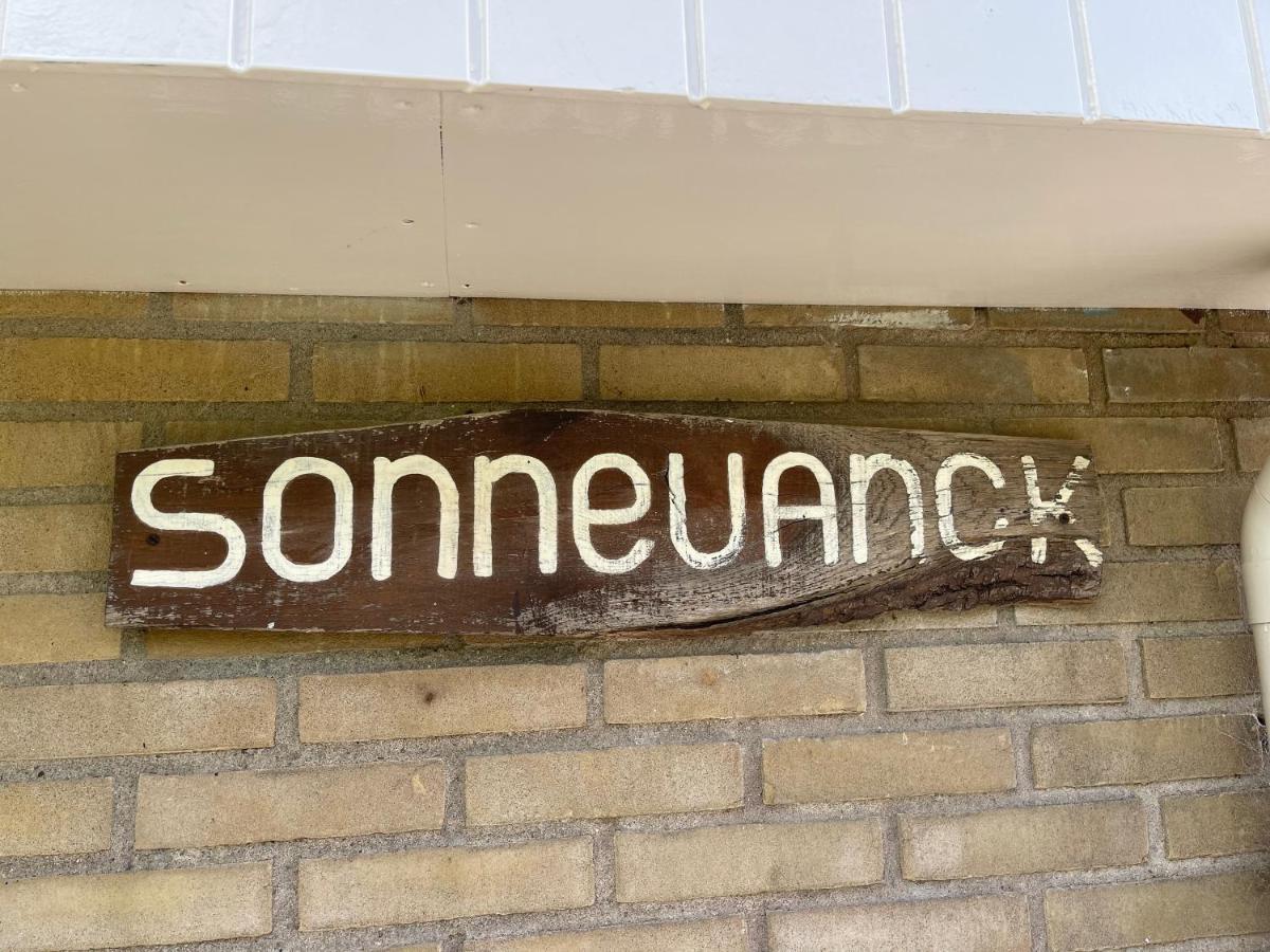 Sonnevanck Ameland Ballum Bagian luar foto